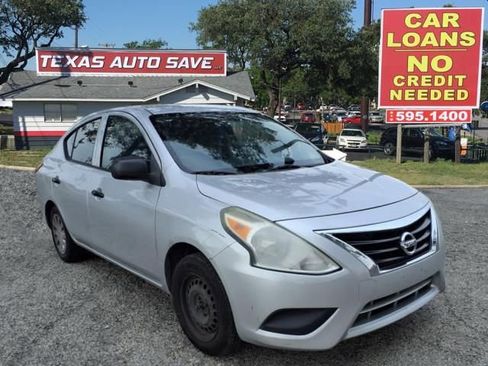 Used 2015 Nissan Versa S image 1