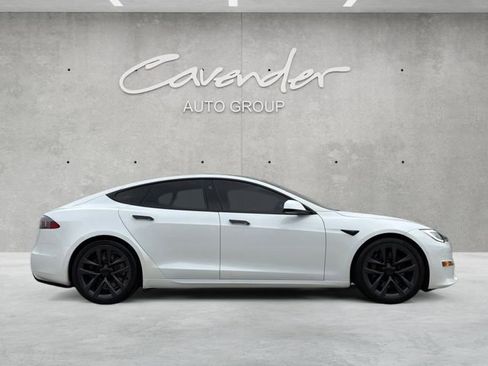 Used 2021 Tesla Model S Plaid image 17