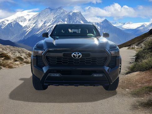 Used 2025 Toyota Tacoma TRD Off-Road image 8