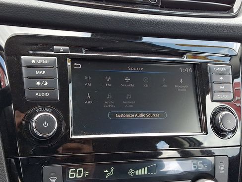 Certified 2022 Nissan Rogue Sport SL AWD/4WD image 28