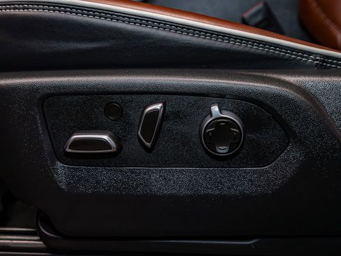 Used 2025 GMC Sierra 3500 Denali Ultimate image 23