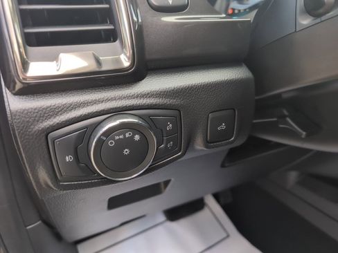 Used 2021 Ford Ranger Lariat w/ Trailer Tow Package image 17