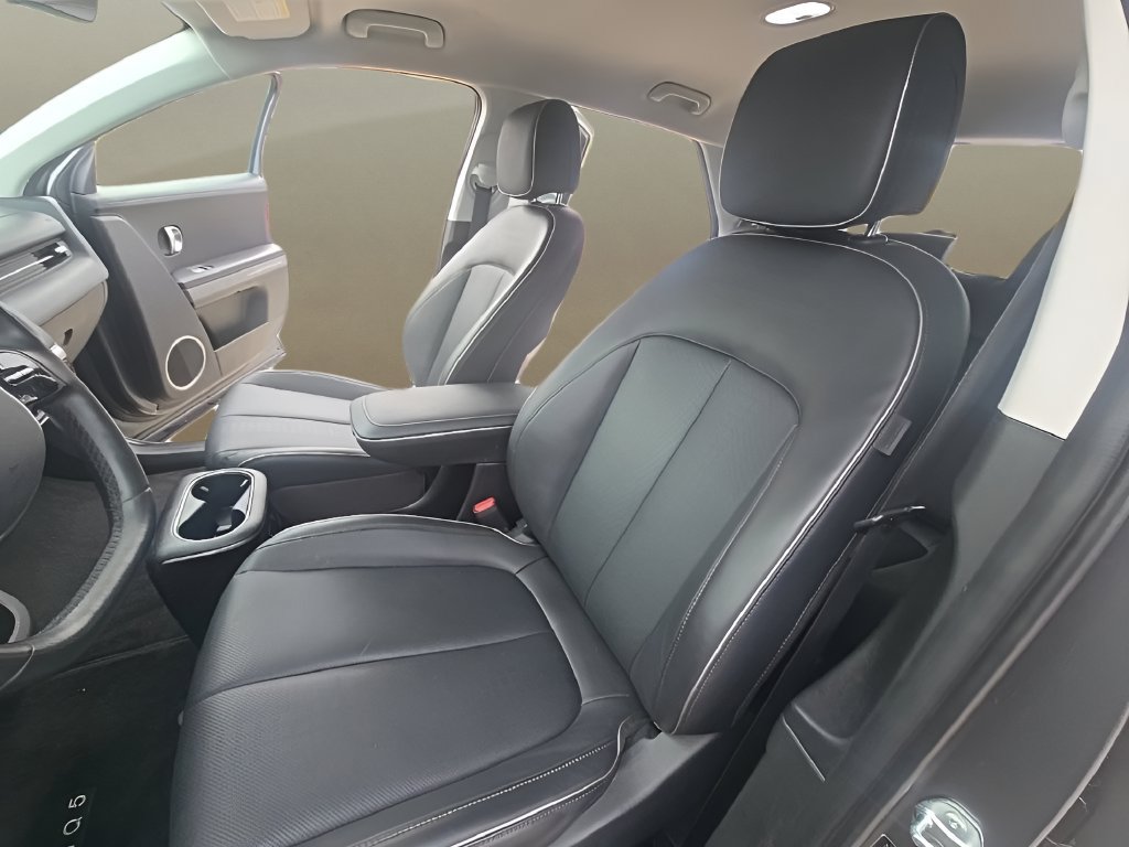 Certified 2023 Hyundai Ioniq 5 SEL w/ Cargo Package AWD/4WD image 15