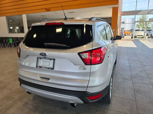 Used 2019 Ford Escape SEL AWD/4WD image 8