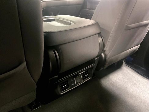 Used 2022 Chevrolet Silverado 1500 LT image 27