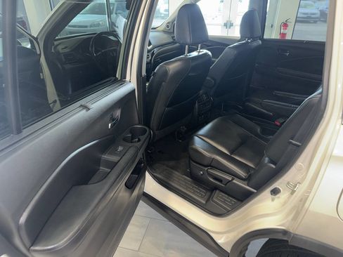 Used 2017 Honda Pilot Elite image 23