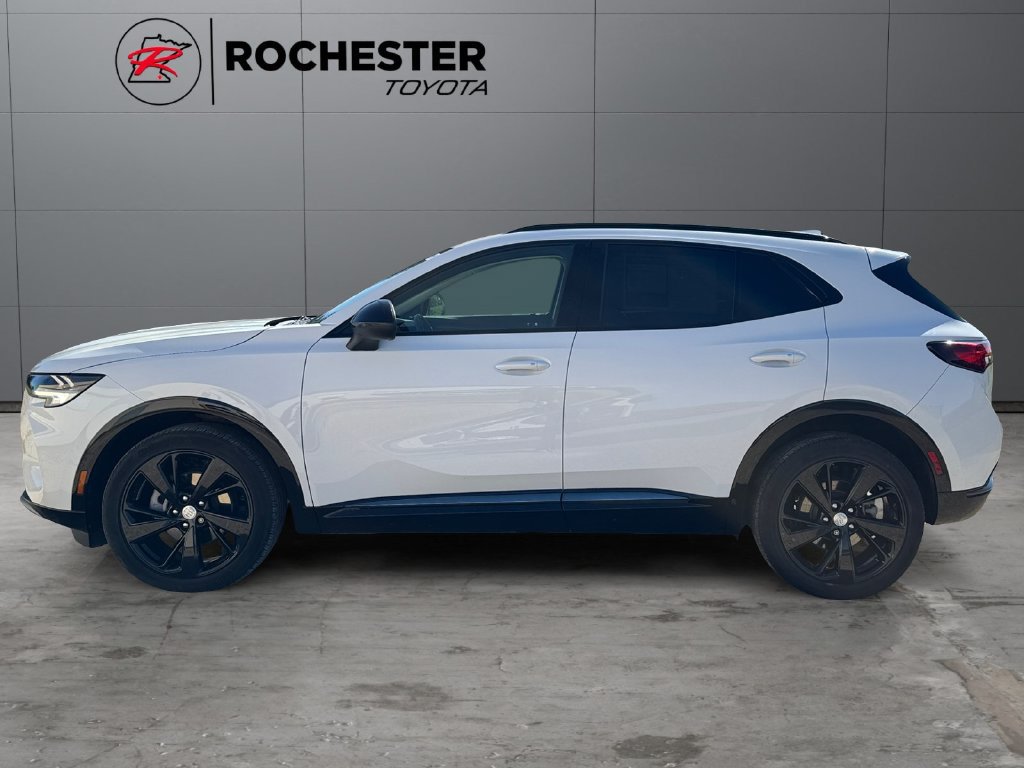 Used 2021 Buick Envision Essence w/ Sport Touring Package AWD/4WD image 2