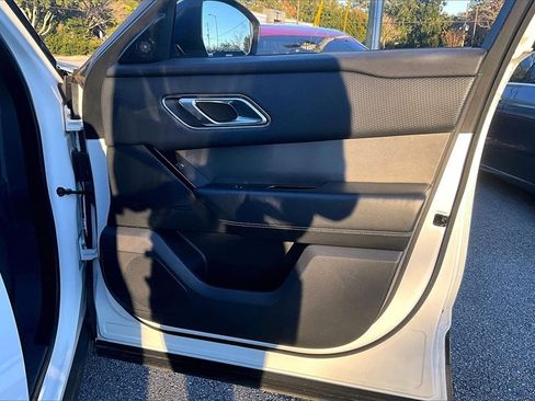 Used 2019 Land Rover Range Rover Velar S image 29