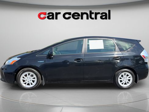 Used 2012 Toyota Prius V Three FWD image 2