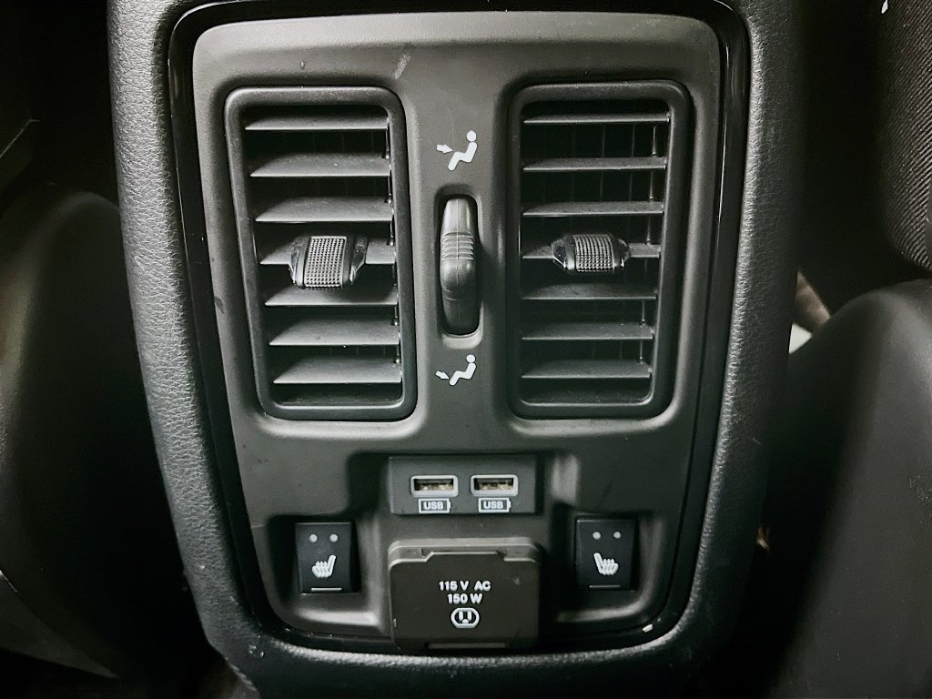Used 2024 Dodge Durango R/T AWD/4WD image 36