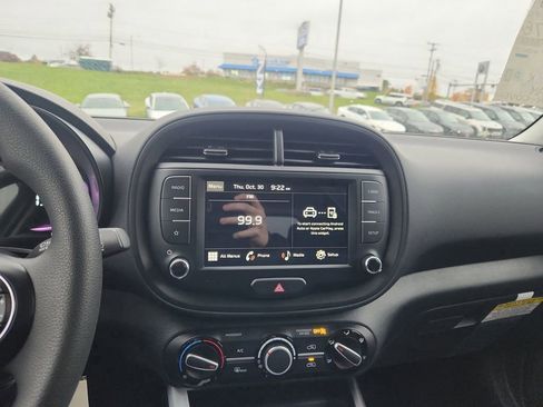 New 2025 Kia Soul LX image 18
