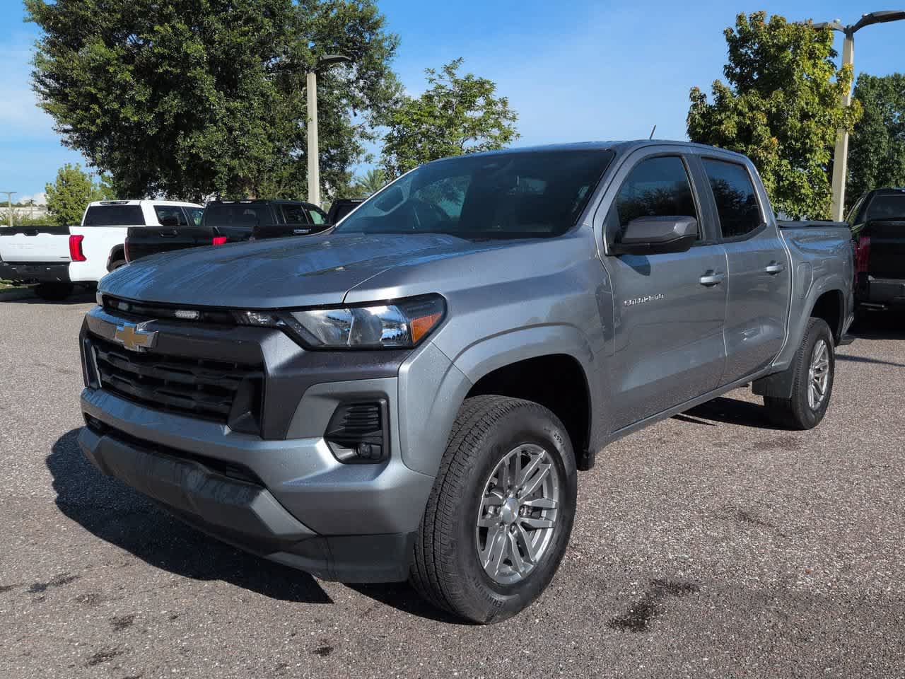 Used 2024 Chevrolet Colorado LT w/ LT Convenience Package RWD image 2