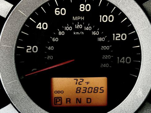 Used 2011 Toyota RAV4 2WD V6 w/ Tow Prep Pkg image 17