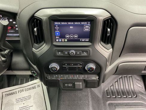 Used 2025 Chevrolet Silverado 1500 W/T RWD image 15