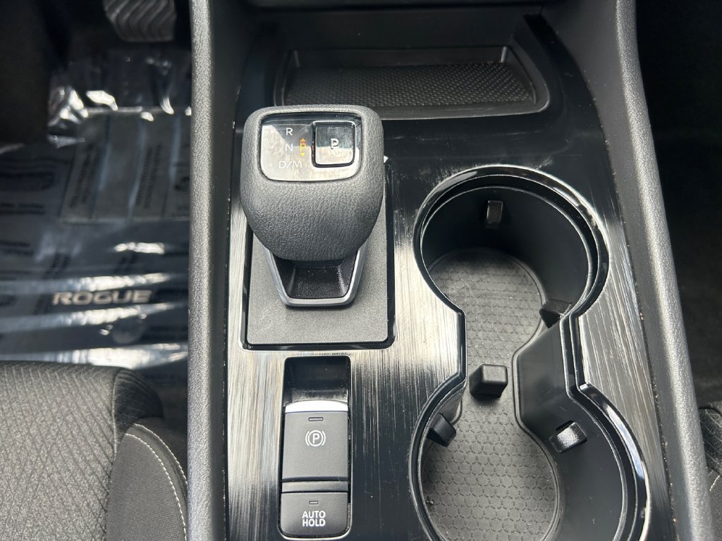 Used 2025 Nissan Rogue SV FWD image 10