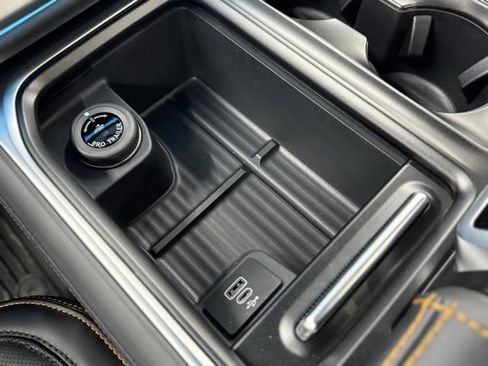 New 2026 Ford Expedition Tremor image 30