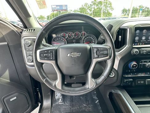 Used 2021 Chevrolet Silverado 1500 LT Trail Boss w/ Convenience Package II AWD/4WD image 11