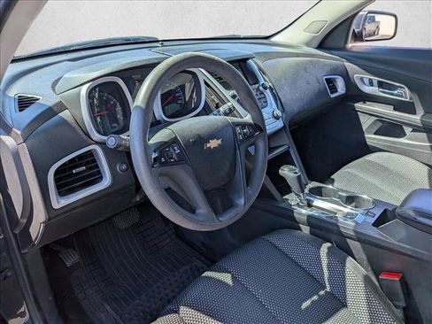 Used 2017 Chevrolet Equinox LS w/ LPO, Protection Package FWD image 9