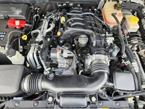 Certified 2022 Jeep Wrangler Sport AWD/4WD image 28