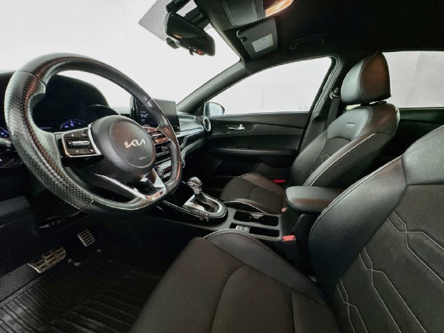 Used 2023 Kia Forte GT-Line w/ GT-Line Technology Package FWD image 19