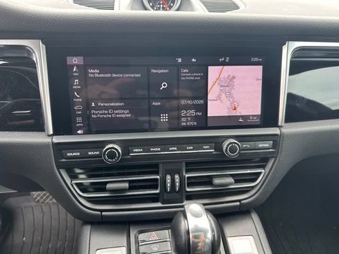 Used 2020 Porsche Macan S AWD/4WD image 22