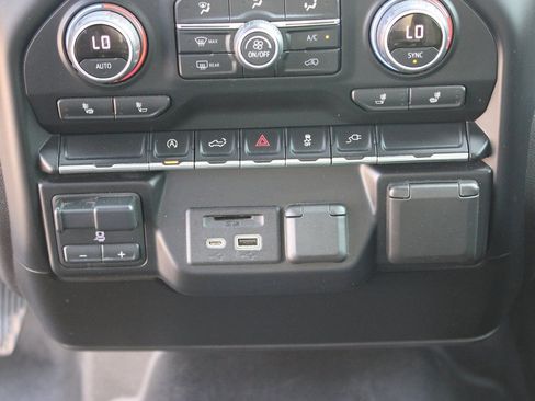 Used 2021 Chevrolet Silverado 1500 LT w/ Convenience Package II image 16