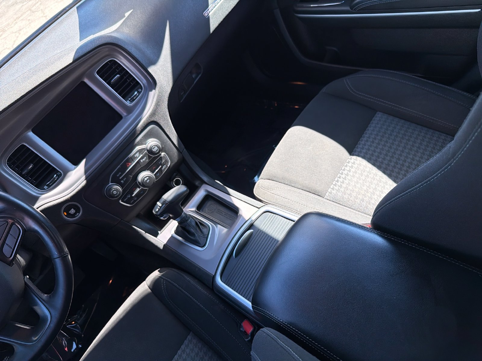 Used 2023 Dodge Charger SXT w/ Cold Weather Package RWD image 25