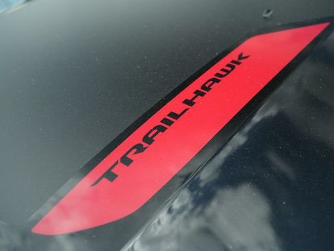 New 2026 Jeep Compass Trailhawk w/ Sun, Sound & Navigation Group AWD/4WD image 45