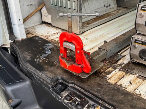 Used 2018 Chevrolet Express 2500 w/ Driver Convenience Package image 21