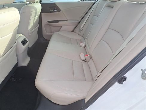 Used 2016 Honda Accord EX-L image 10