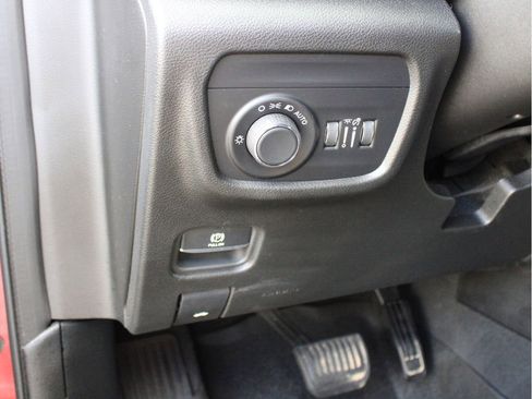 Certified 2023 Jeep Grand Cherokee L Laredo AWD/4WD image 15