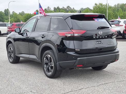 Used 2024 Nissan Rogue SV w/ SV Premium Package AWD/4WD image 4