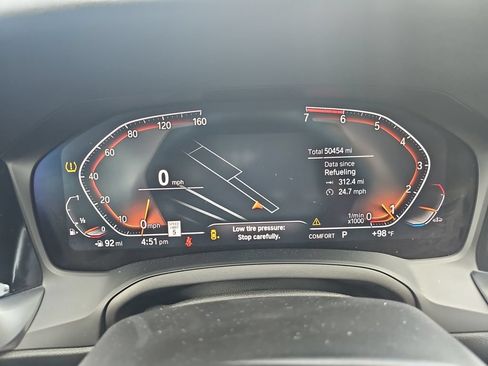 Used 2022 BMW 330i Sedan w/ Premium Package 2 RWD image 24