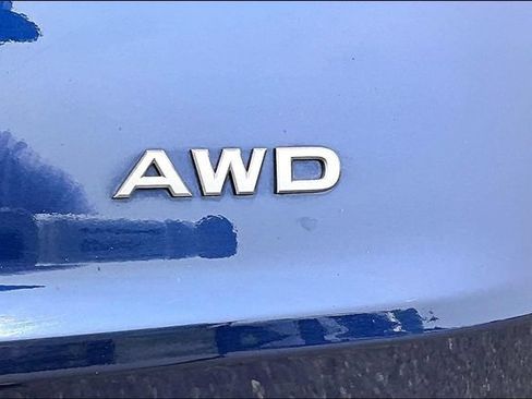 Used 2025 Nissan Rogue SV AWD/4WD image 23