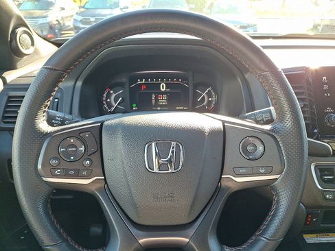 Used 2023 Honda Passport TrailSport image 19