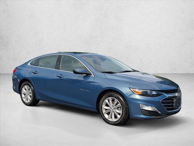 Used 2025 Chevrolet Malibu LT FWD image 4