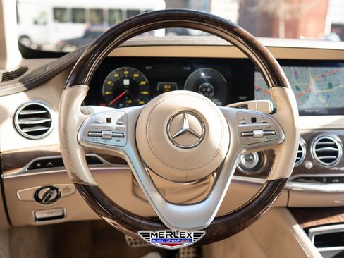 Used 2018 Mercedes-Benz S 560 Sedan image 23