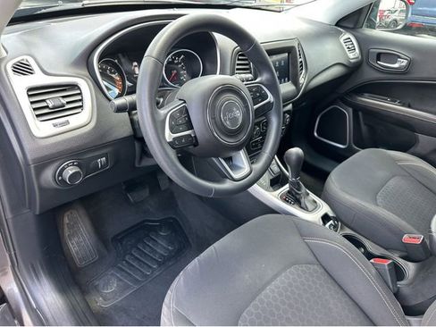 Used 2018 Jeep Compass Sport w/ Tech Group AWD/4WD image 7