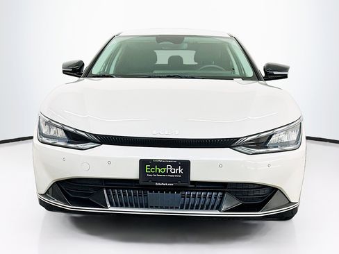 Used 2022 Kia EV6 Wind image 2