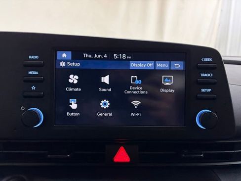Used 2025 Hyundai Elantra Sport FWD image 31