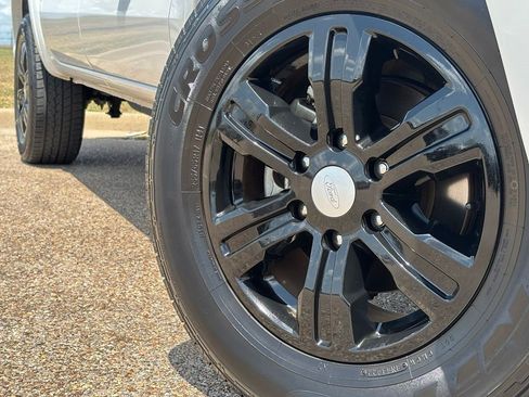 Used 2020 Ford Ranger XLT RWD image 2
