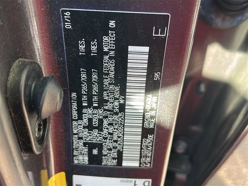 Used 2016 Toyota 4Runner SR5 RWD image 11