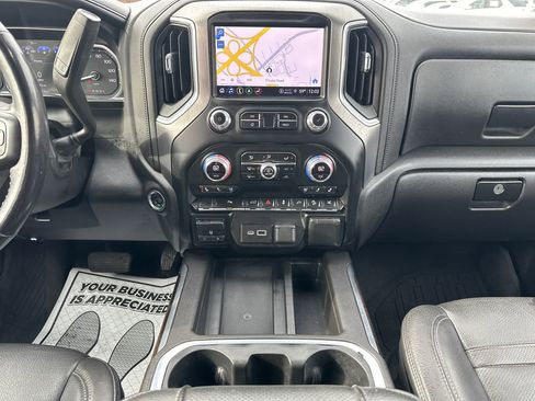 Used 2022 GMC Sierra 1500 Denali w/ Denali Premium Package image 16
