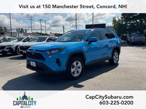 Used 2019 Toyota RAV4 LE AWD/4WD image 3