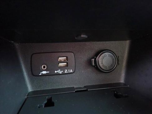 Certified 2021 Subaru Forester image 16