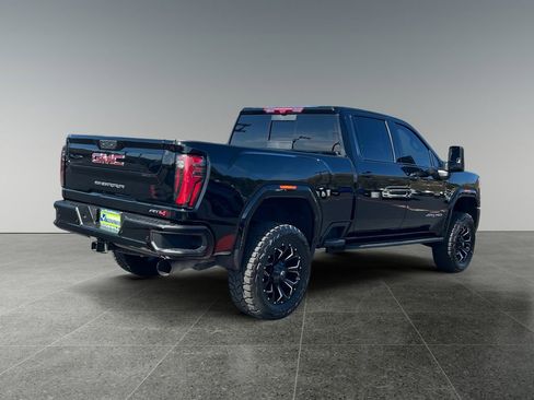 Used 2025 GMC Sierra 2500 AT4 w/ AT4 Premium Plus Package AWD/4WD image 7