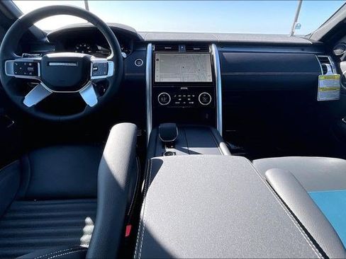 New 2026 Land Rover Discovery Limited Edition AWD/4WD image 5