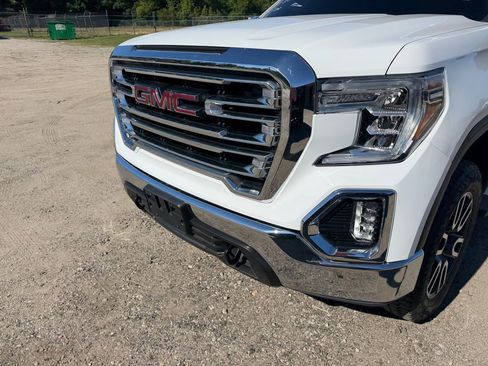 Used 2020 GMC Sierra 1500 SLT w/ X31 Off-Road Package AWD/4WD image 3