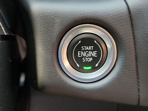 Used 2023 Chevrolet Tahoe LT image 13