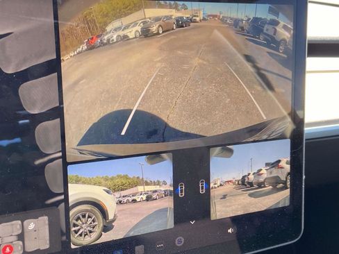 Used 2023 Tesla Model 3 Performance image 18